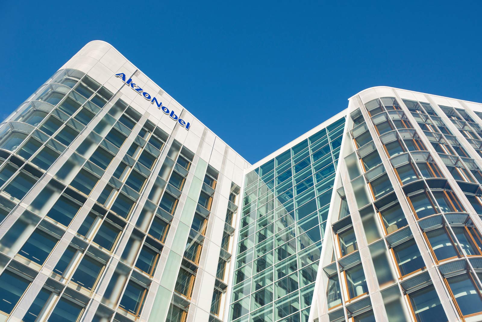 AkzoNobel Q3 profitability improves to 15.1% on accelerated cost savings