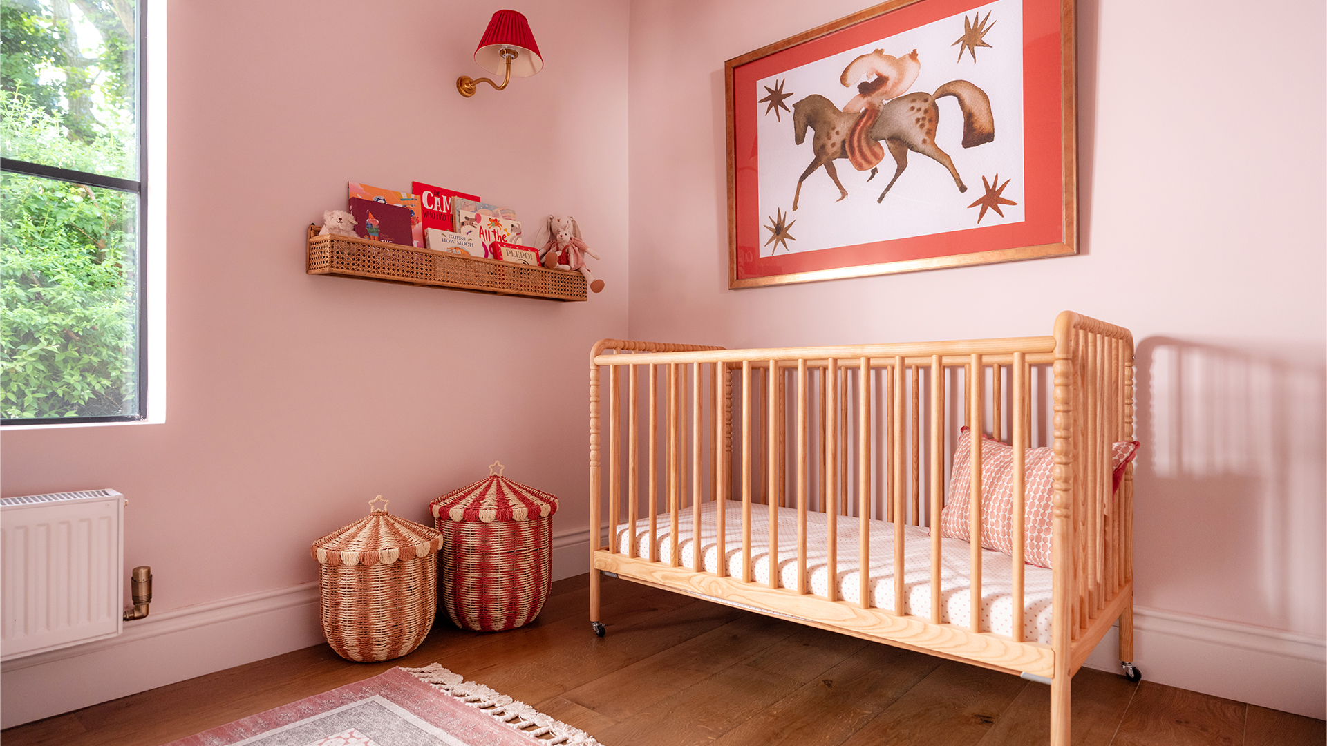 Dulux Heritage Potters Pink on Walls & Ceilings, Dulux Heritage Pale Walnut on Skirting 
