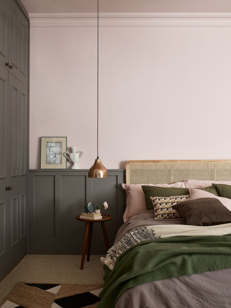 Newsroom Heritage Bedroom Potters Pink And Mud Lark Portrait