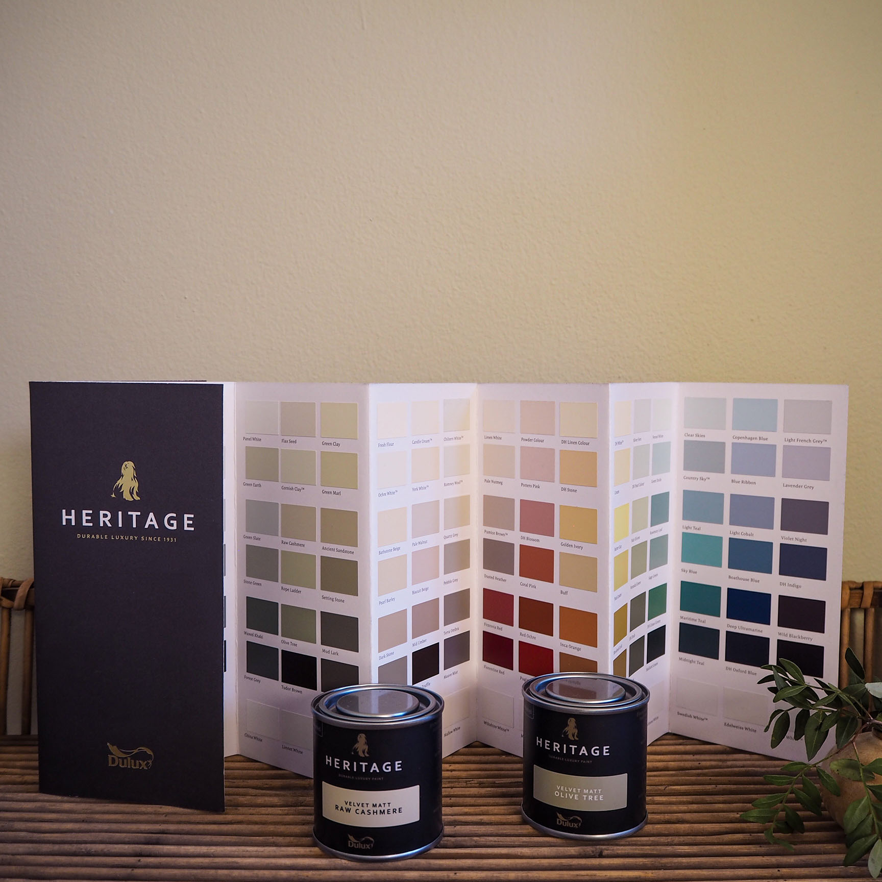 Dulux Heritage Colour Card