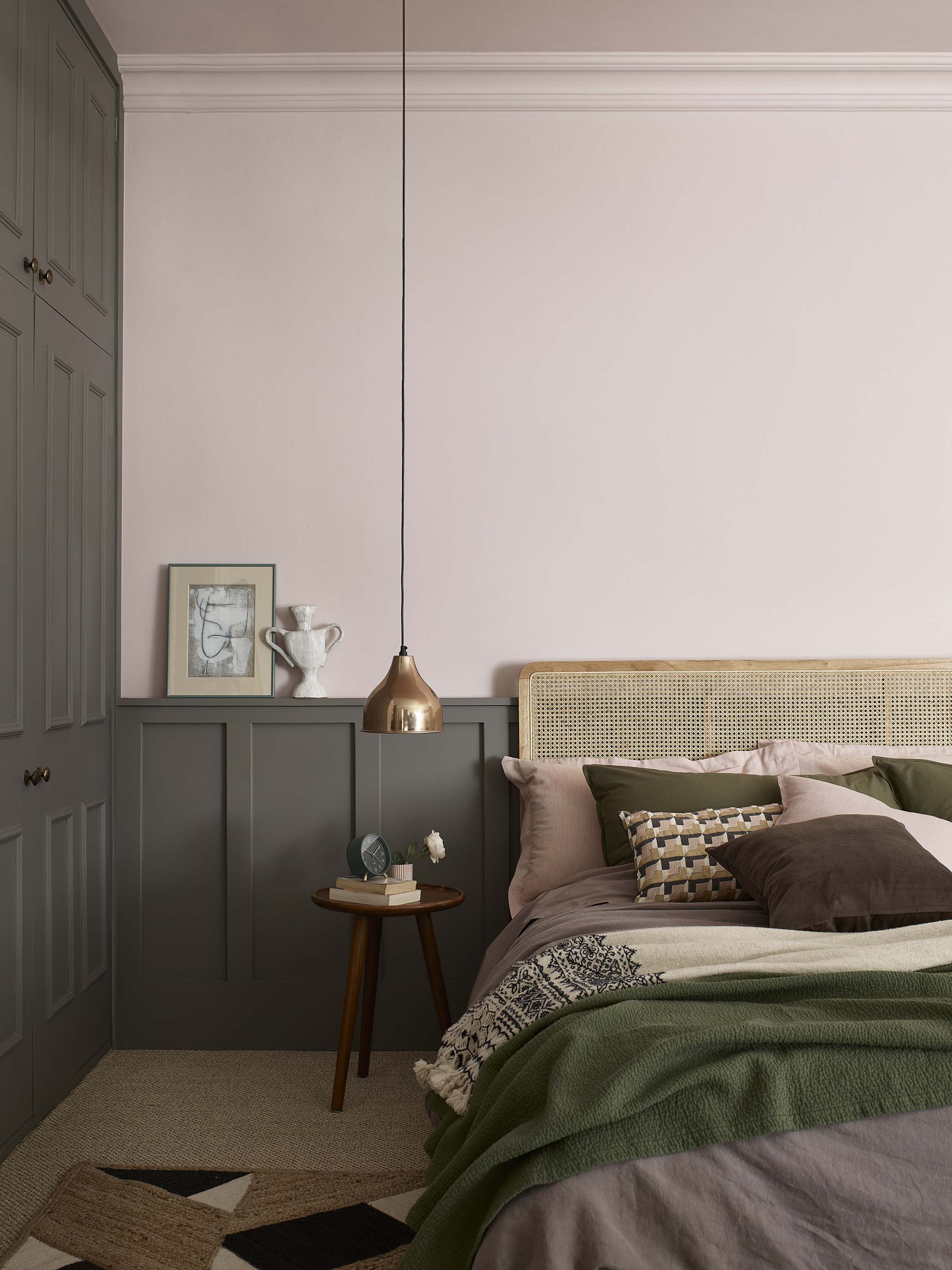 Dulux Heritage Potters Pink And Mud Lark 
