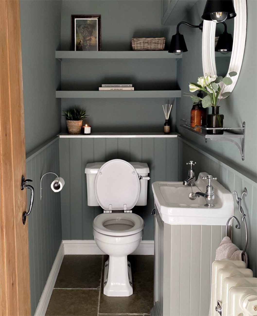 Dulux Heritage Waxed Khaki Bathroom